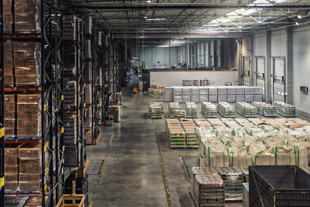 huge-distribution-warehouse-with-high-shelves-vie-2024-10-31-01-43-55-utc